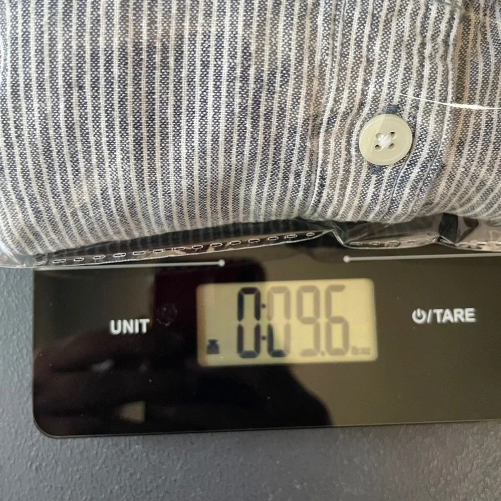 Banana Republic minimalist coastal